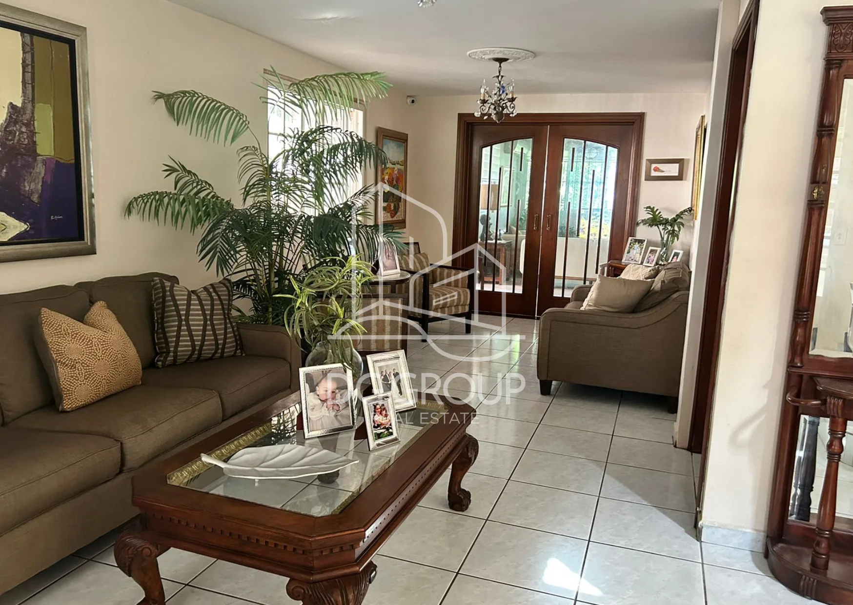 House for Sale in Condado del Rey in Ciudad de Panamá – 260 m², 4 bedrooms – photo 2 of 8
