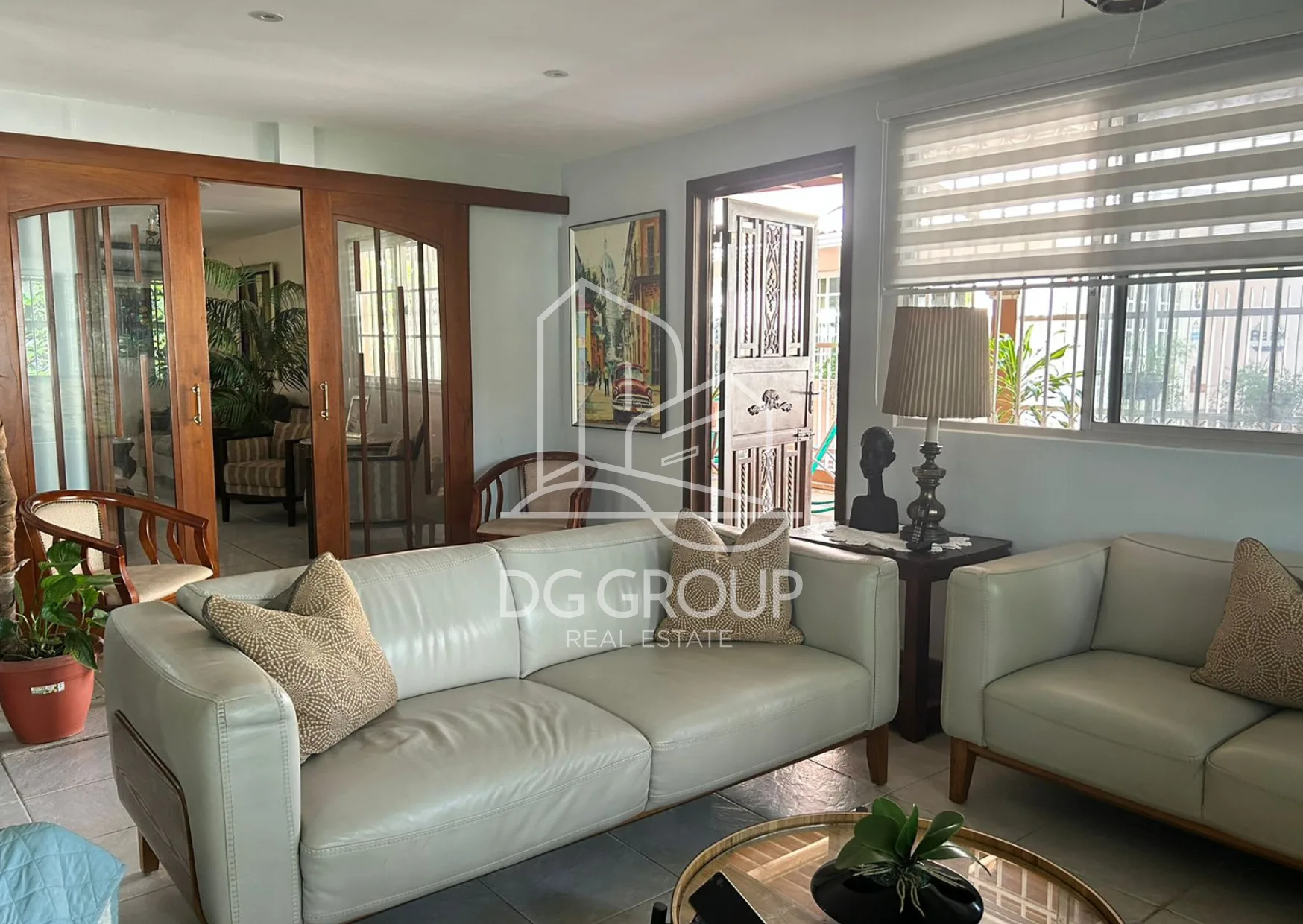 House for Sale in Condado del Rey in Ciudad de Panamá – 260 m², 4 bedrooms – photo 3 of 8