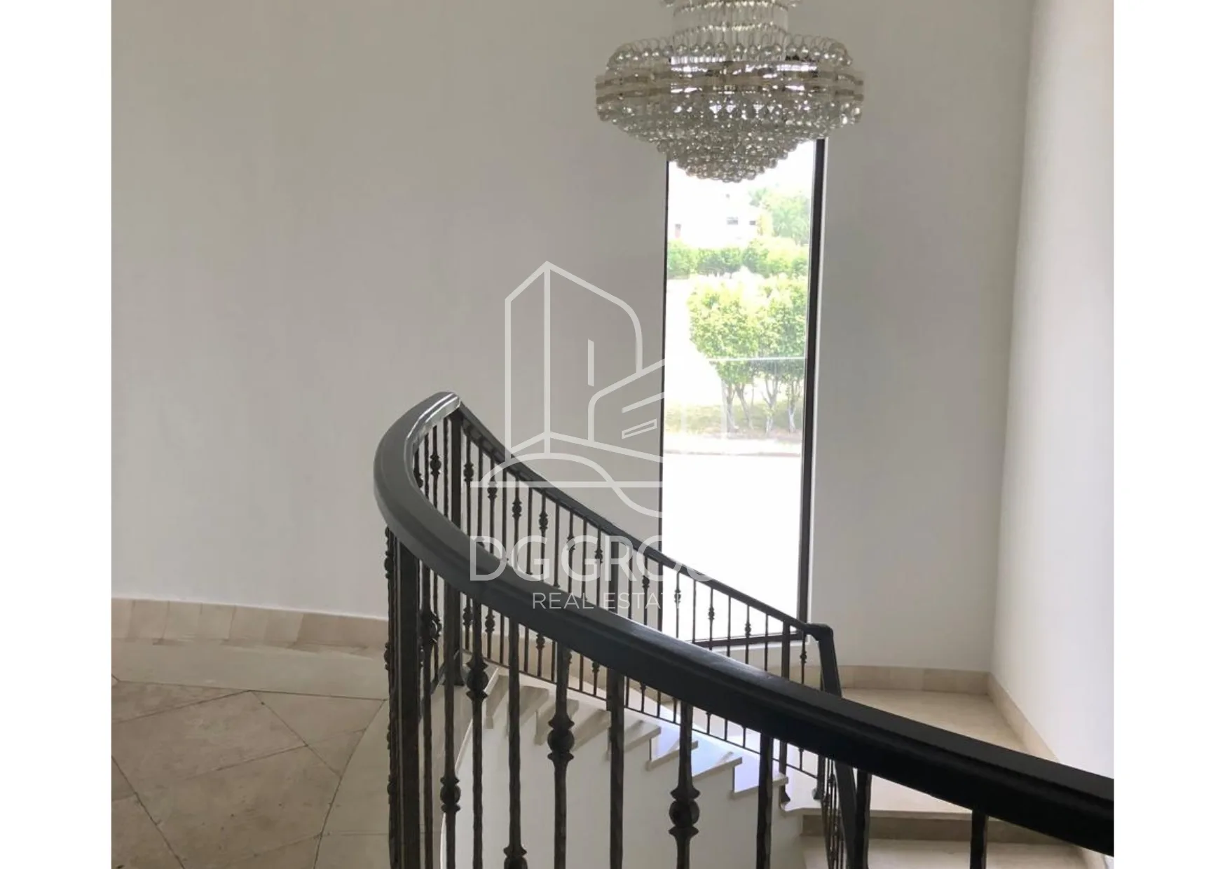 Venta de Casa en Costa del Este en Ciudad de Panamá – 1045 m², 4 recámaras – foto 6 de 8
