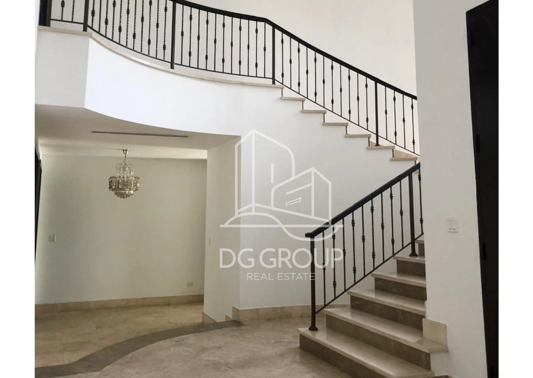 Venta de Casa en Costa del Este en Ciudad de Panamá – 1045 m², 4 recámaras – foto 7 de 8