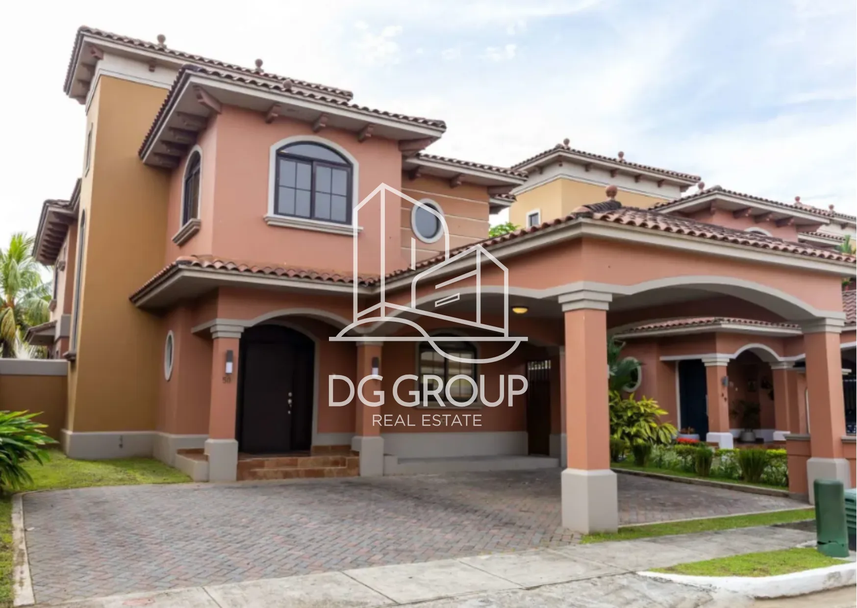 House for Sale in Costa Sur in Juan Díaz – 345 m², 4 bedrooms – photo 1 of 8