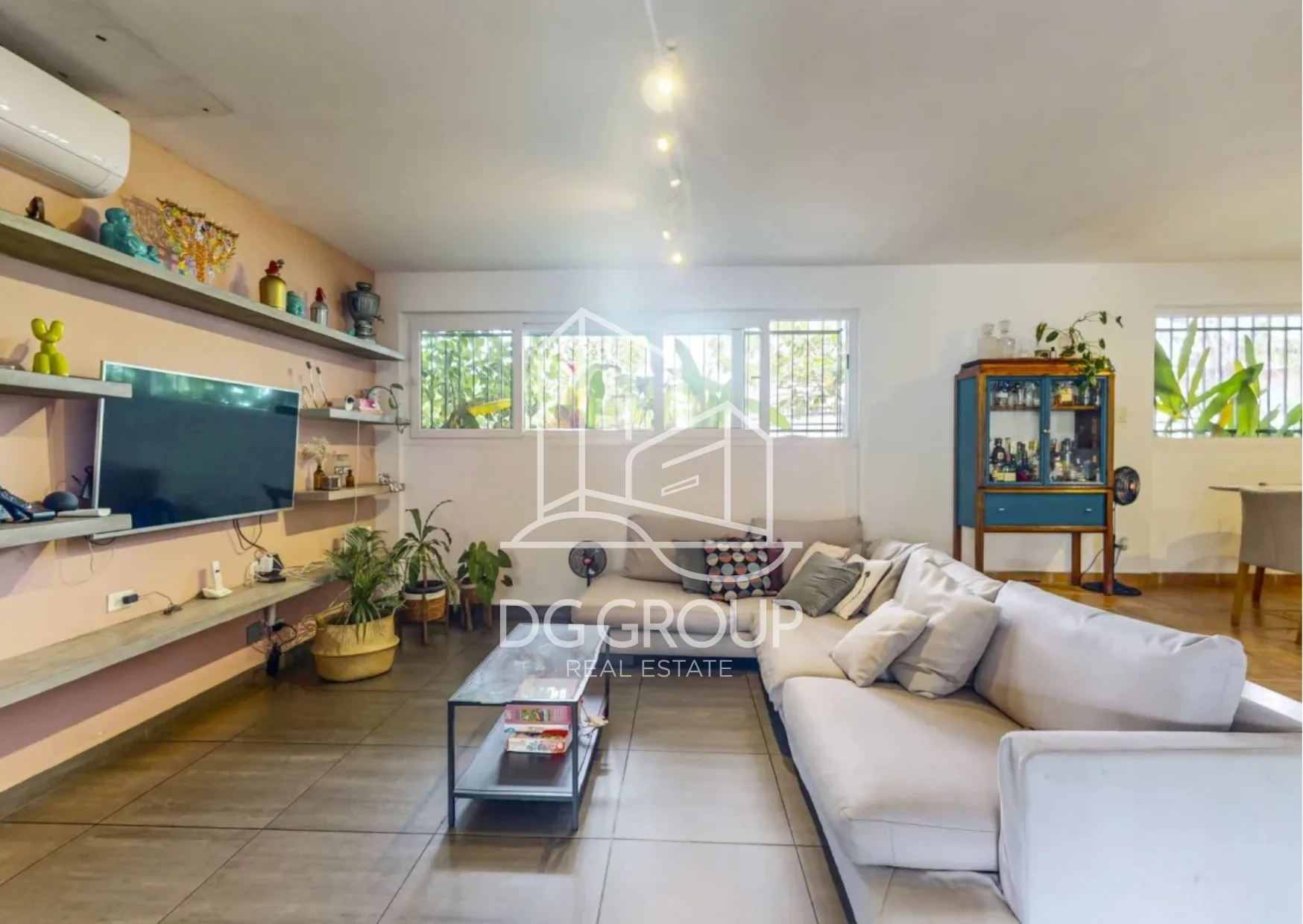 Venta de casa en El Carmen en Ciudad de Panamá – 684 m², 4 recámaras – foto 1 de 8