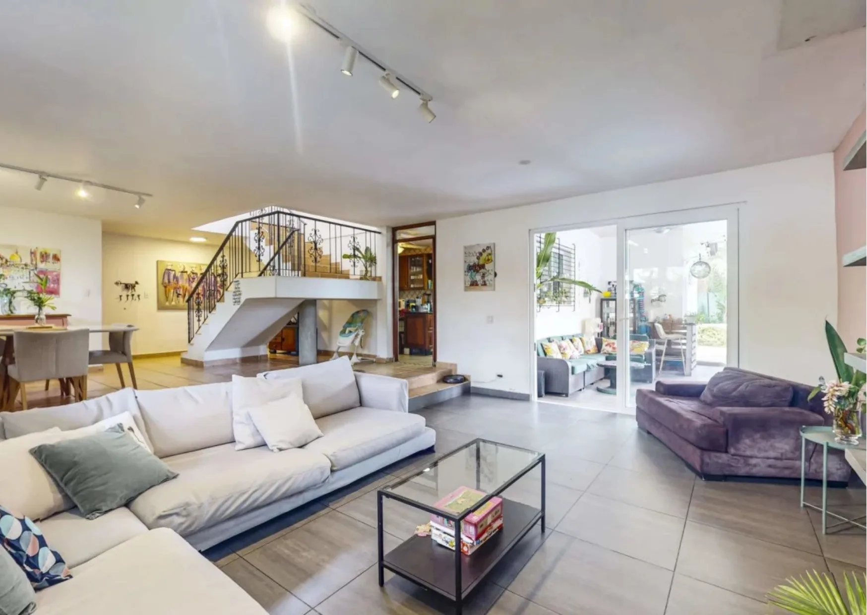 Venta de casa en El Carmen en Ciudad de Panamá – 684 m², 4 recámaras – foto 5 de 8