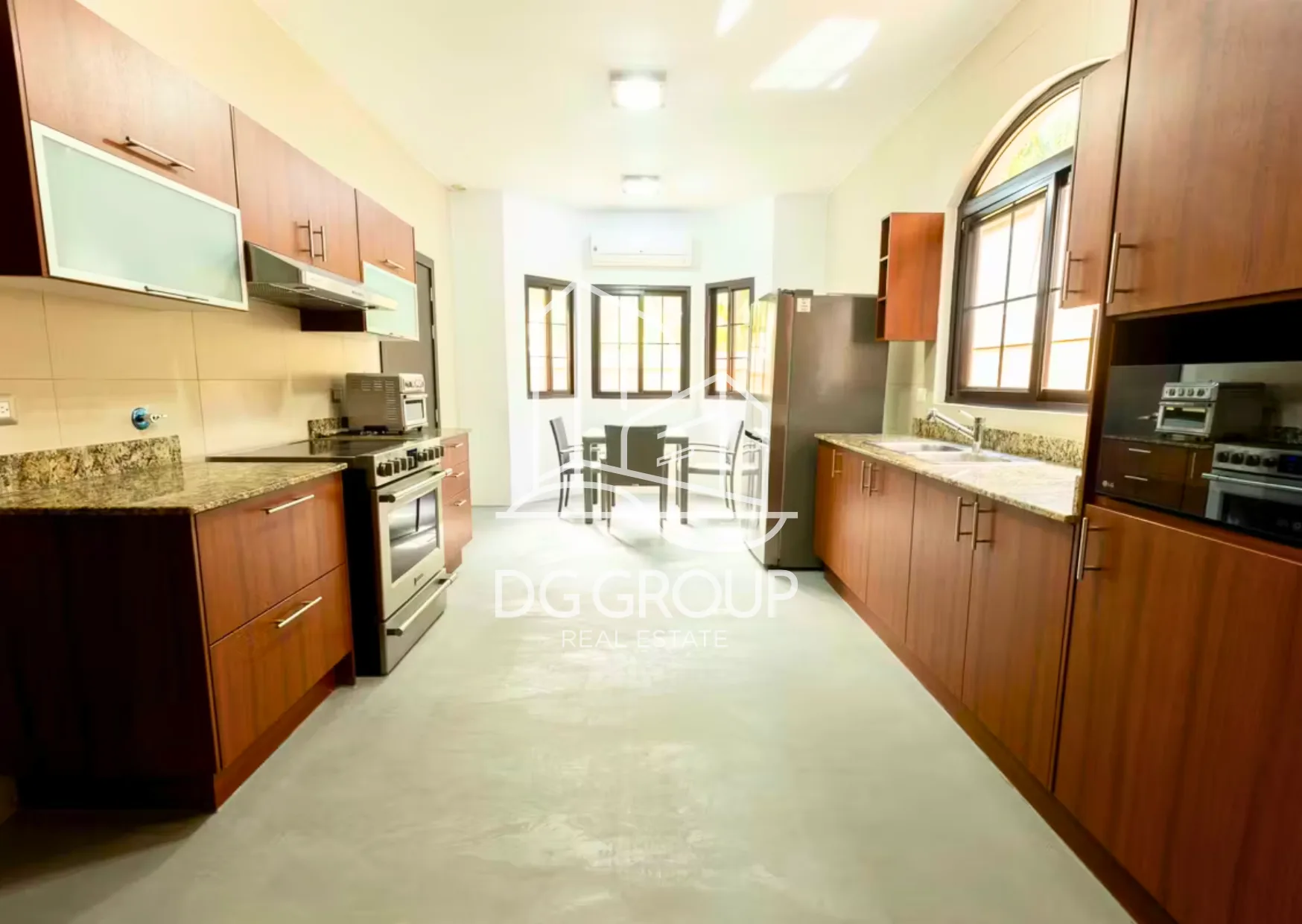 Venta de Casa en Residencial El Doral Costa Sur en Juan Díaz – 345 m², 4 recámaras – foto 2 de 8