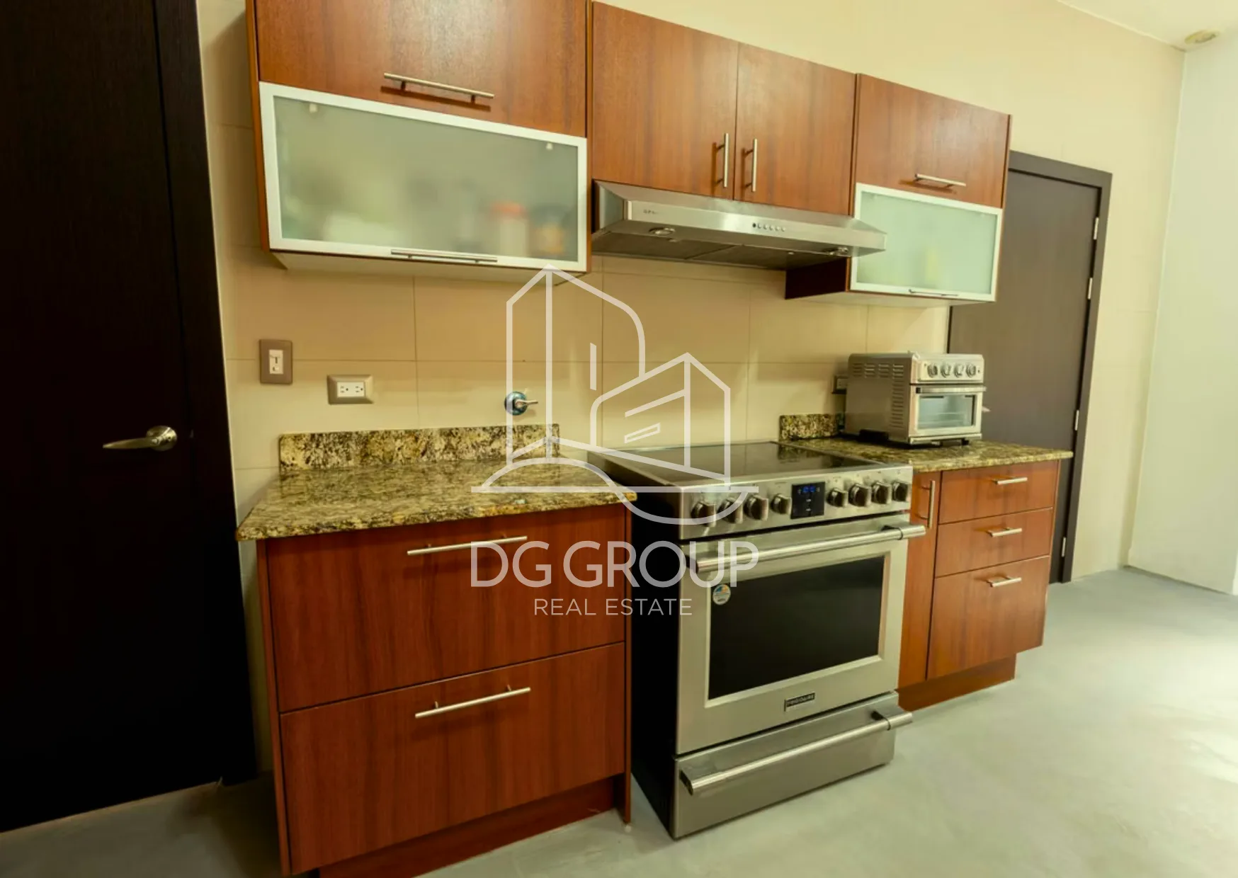 Venta de Casa en Residencial El Doral Costa Sur en Juan Díaz – 345 m², 4 recámaras – foto 3 de 8