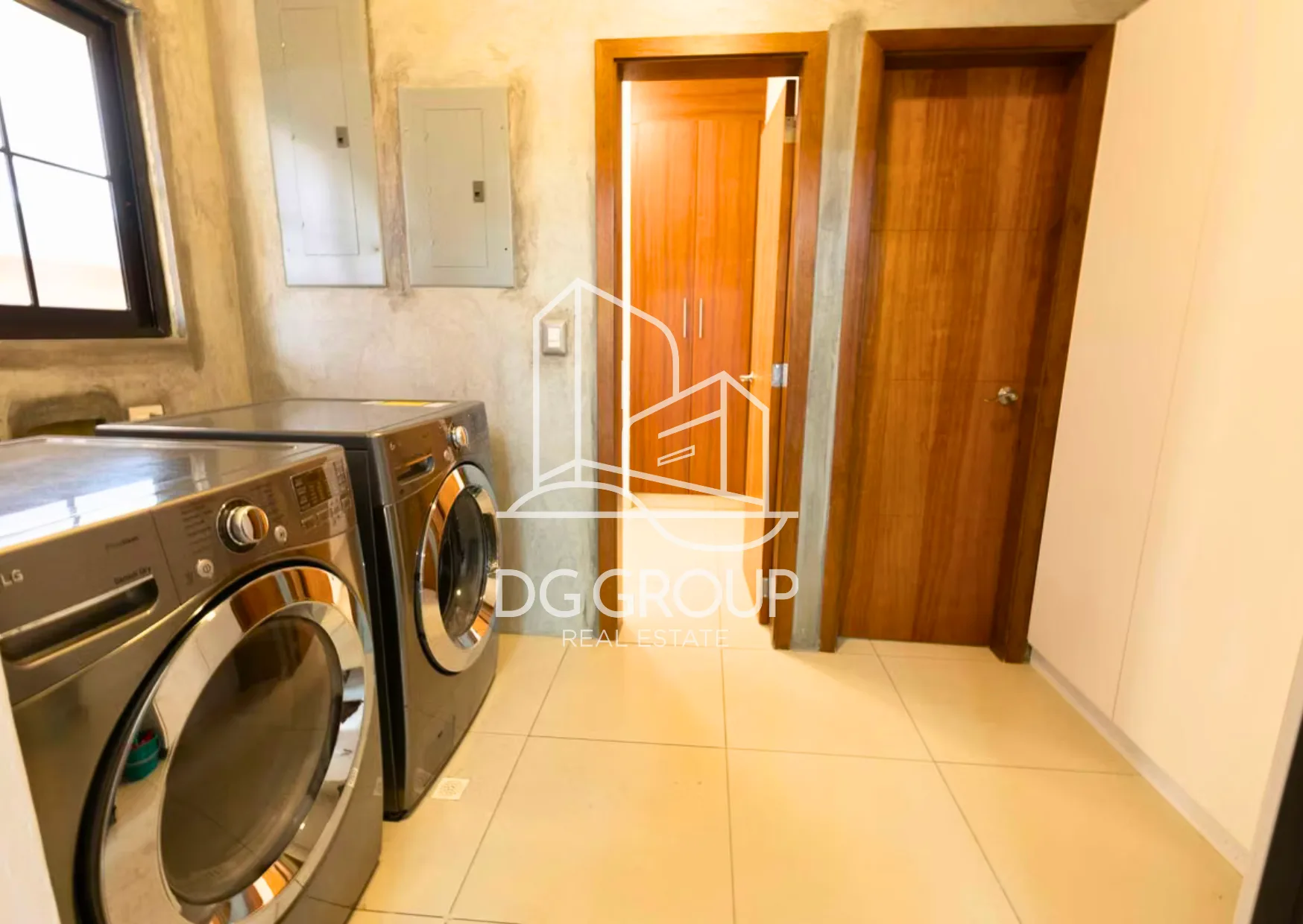 Venta de Casa en Residencial El Doral Costa Sur en Juan Díaz – 345 m², 4 recámaras – foto 6 de 8