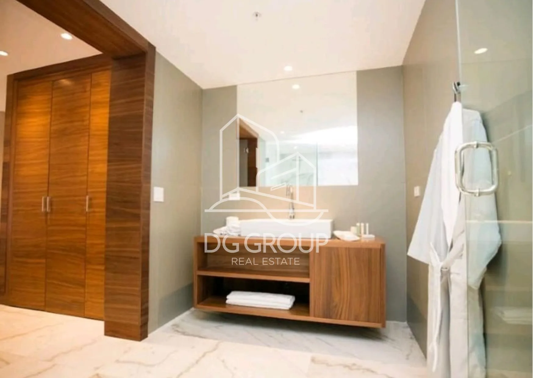 Luxury Hotel for Sale in Casco Antiguo in Casco Viejo – >30 bedrooms – photo 8 of 8
