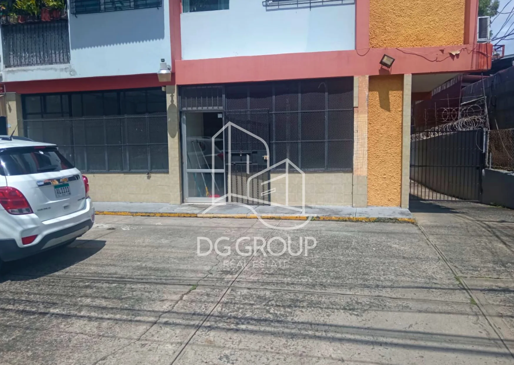 Venta de local comercial en Parque Lefevre en Ciudad de Panamá – 100 m² – foto 1 de 8