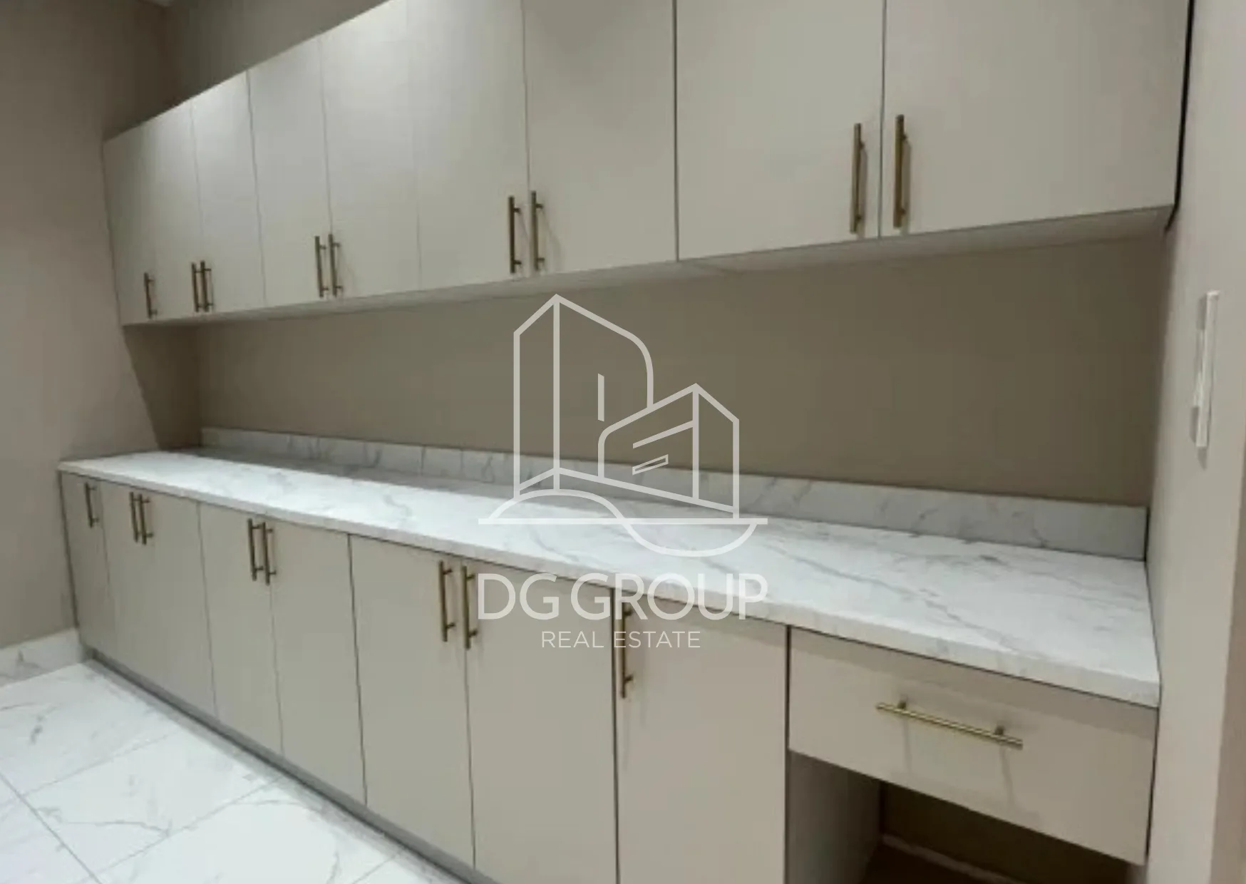 Venta de oficina o consultorio en Costa del Este en Ciudad de Panamá – 43 m² – foto 2 de 8