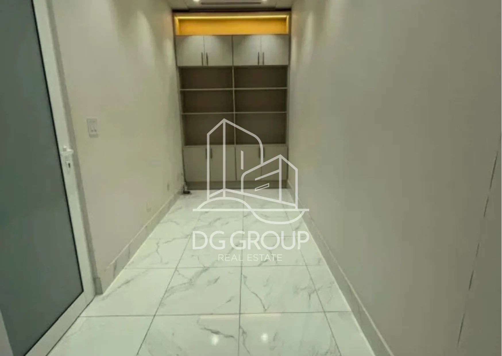Venta de oficina o consultorio en Costa del Este en Ciudad de Panamá – 43 m² – foto 7 de 8