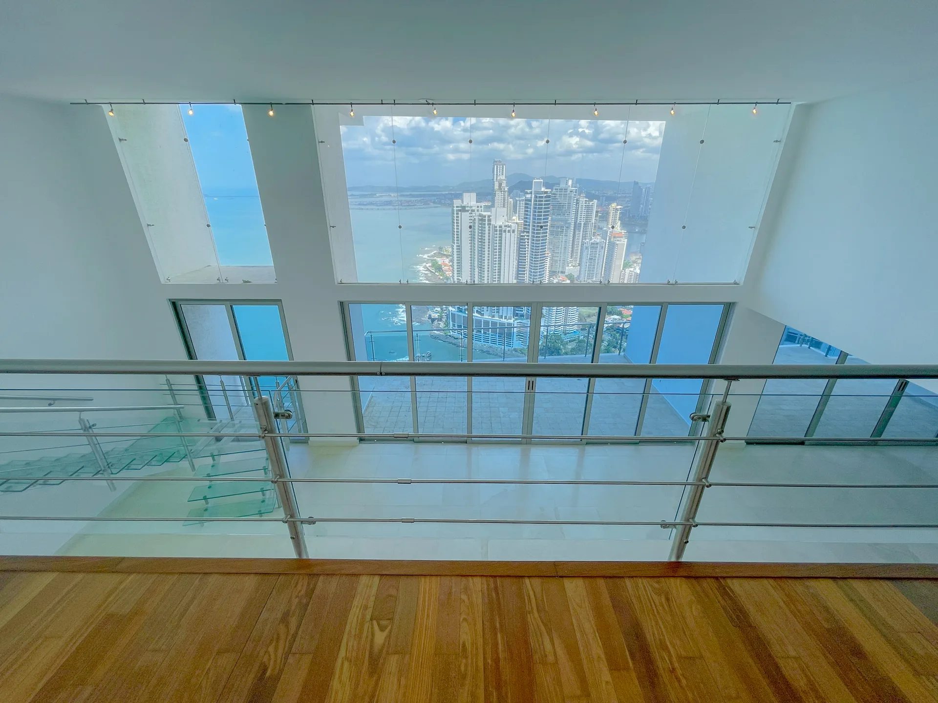 Venta de Penthouse en Punta Pacífica PH Aqualina  en Ciudad de Panamá – 746.76 m², 5 recámaras – foto 3 de 8