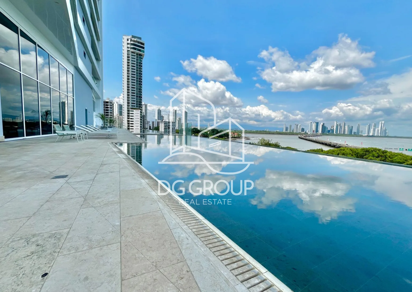 Venta de Penthouse San Francisco PH WindRose en Ciudad de Panamá – 790 m², 3 recámaras – foto 1 de 8
