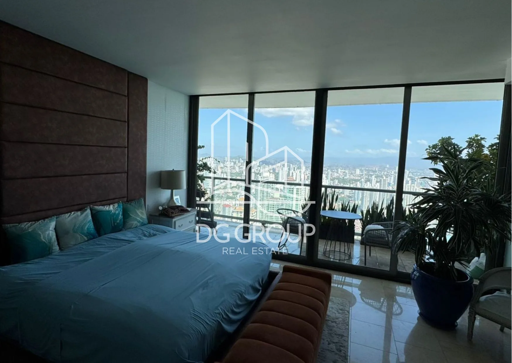 Penthouse for Sale in Punta Pacifica, PH Toc in Ciudad de Panamá – 3 bedrooms – photo 5 of 8